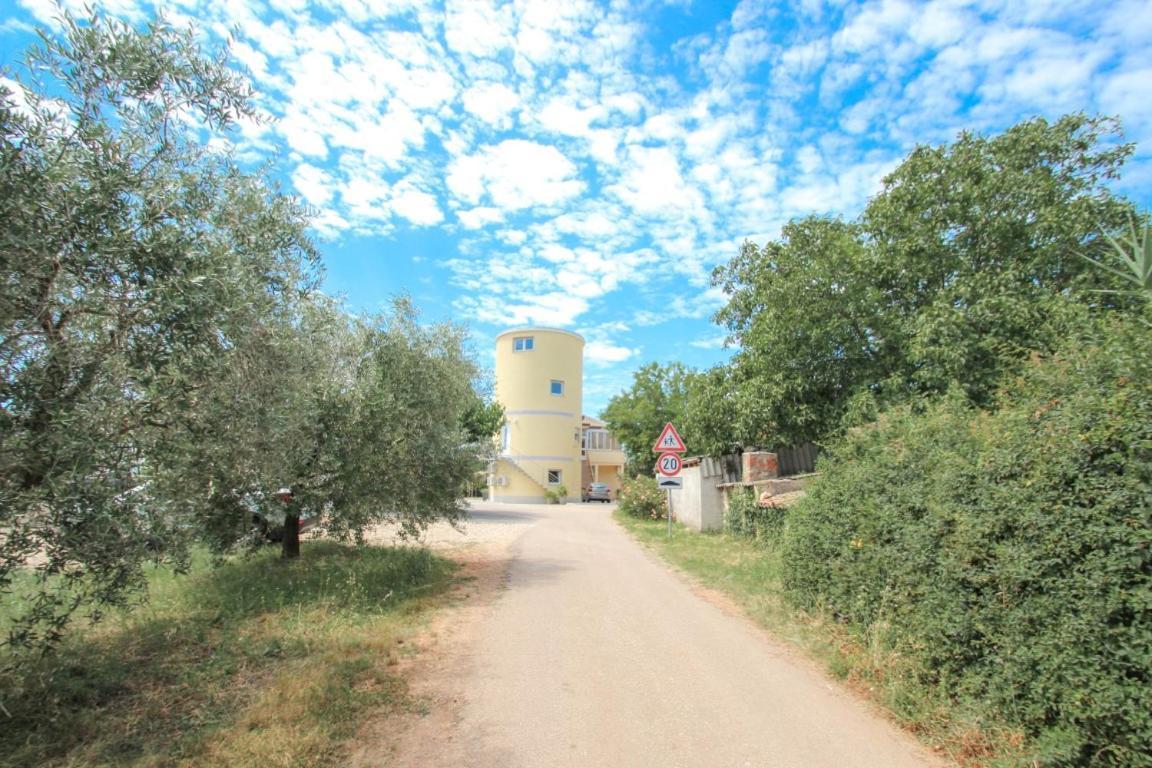 Ferienwohnung Silos Mare Novigrad Istria Exterior foto